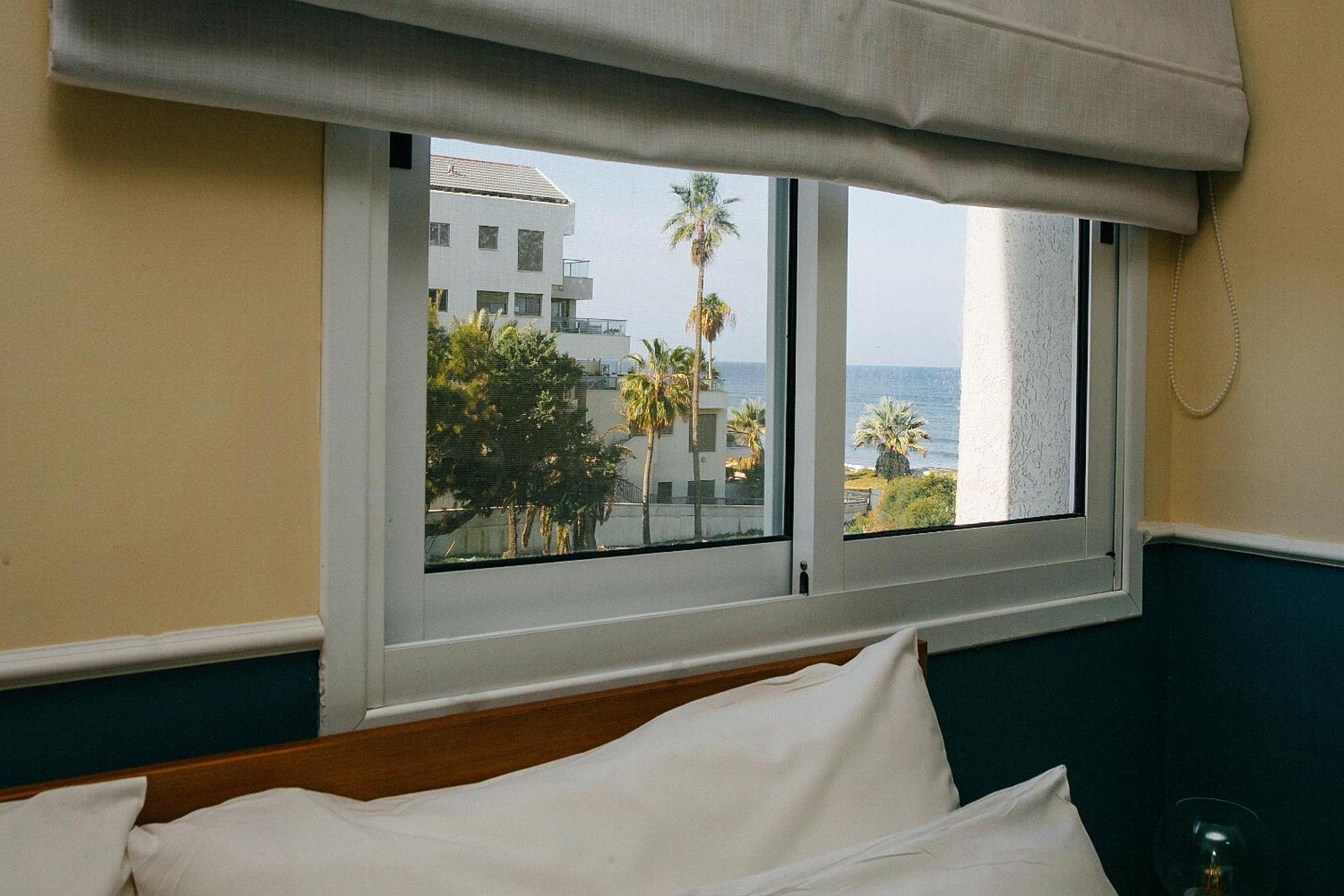 Domus Bat Galim Hotel Haifa Exterior photo